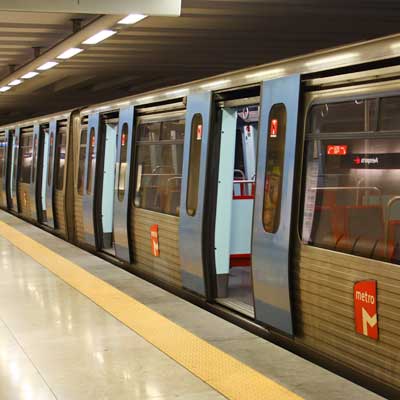 Lisbona la metro