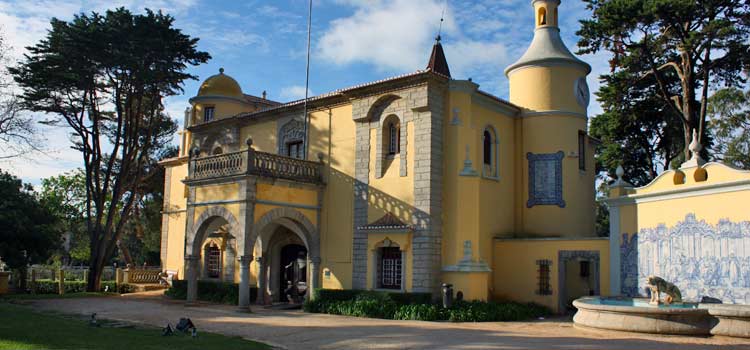 Museo Condes de Castro Guimarães