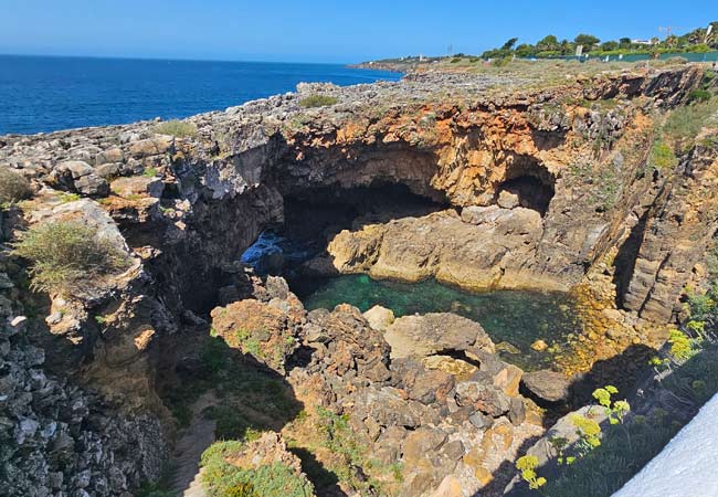 Boca do Inferno El interior de la abertura se ha erosionado