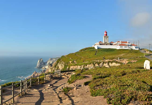 Le puissant phare au Cabo da Roca