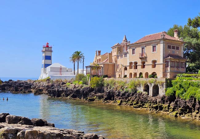 Cascais lighthouse and the Casa de Santa María